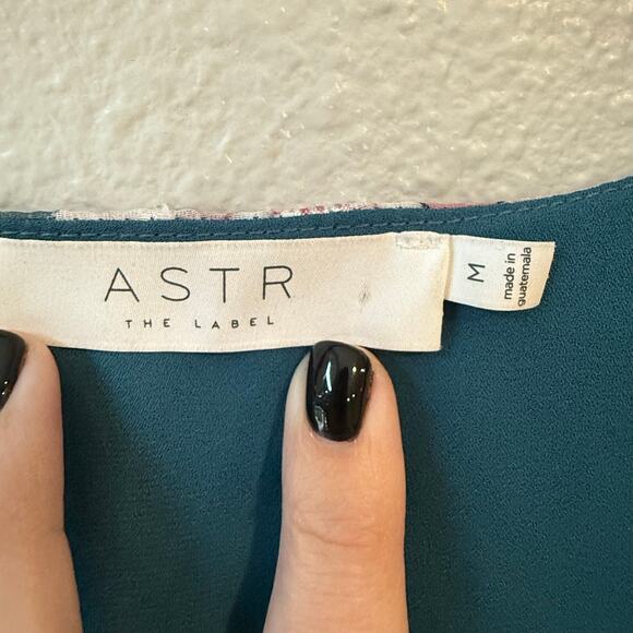 ASTR The Label Long Sleeve Floral Blouse Sheer Sleeves Size Med - Picture 6 of 12